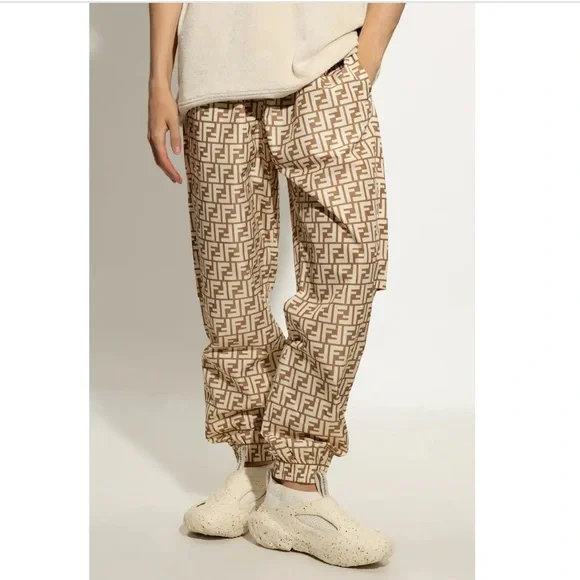 FENDI 2022 Zucca Monogram Collection - Picture 4 of 16